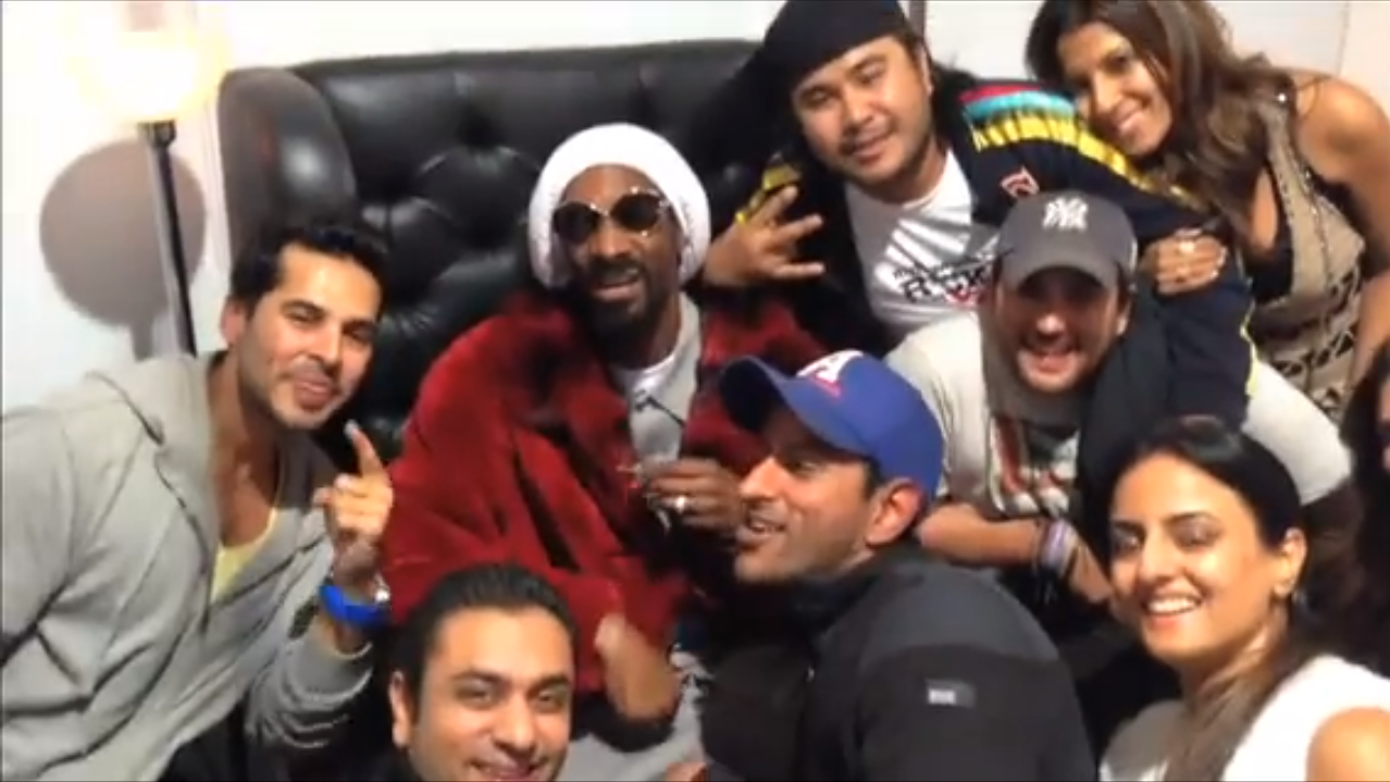 Snoop makes some new friends