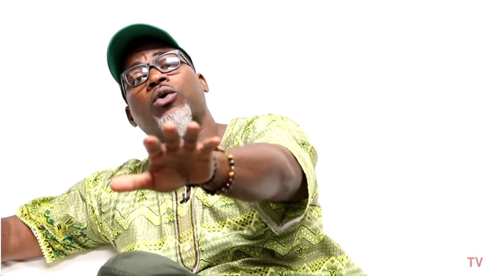 Screenshot 2015-09-26 01.02.55(2)