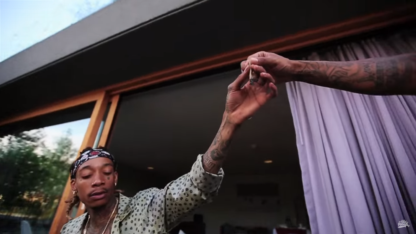 Screenshot 2016-04-15 02.29.07