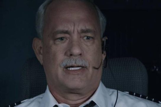 watch-tom-hanks-crashland-a-plane-in-first-sully-trailer-video_1