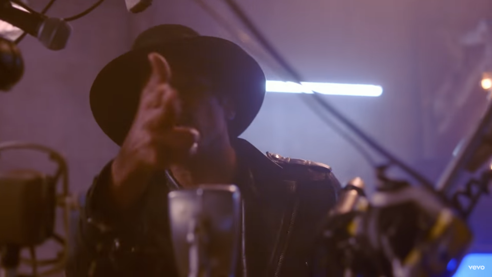 Screenshot 2016-11-18 04.37.52